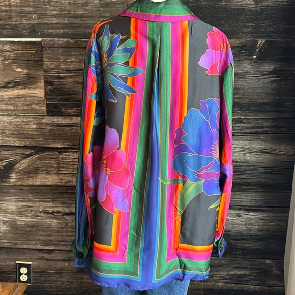 FARM Rio Black Multicolor Floral Stripe Button-Down Blouse - Picture 5 of 10